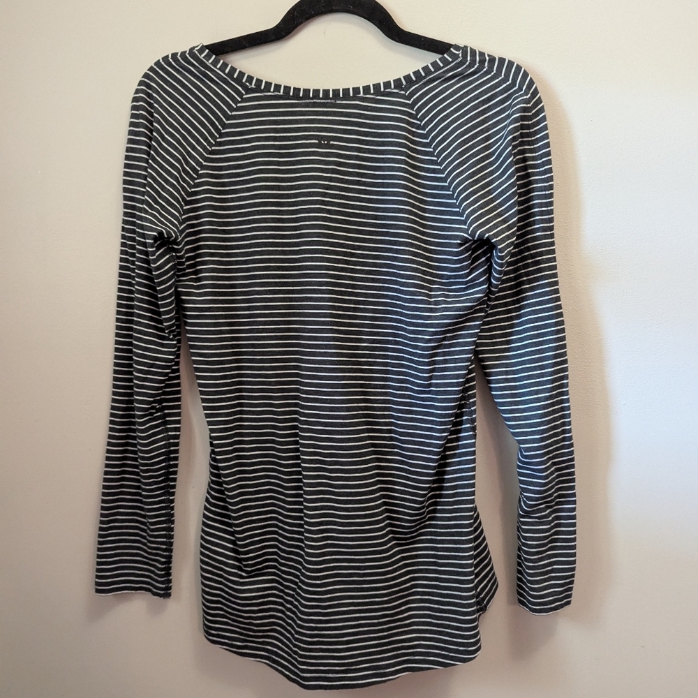 Lululemon, Basic Striped Black and White Women's Top. Sz S - Picture 4 of 6